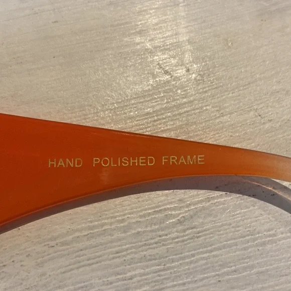 NWOT Orange 🎃 🍊 fashion sunglasses - Picture 3 of 5